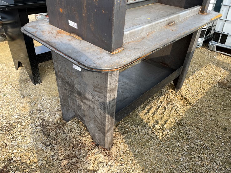 #3002-•-metal-welding-table-image-3
