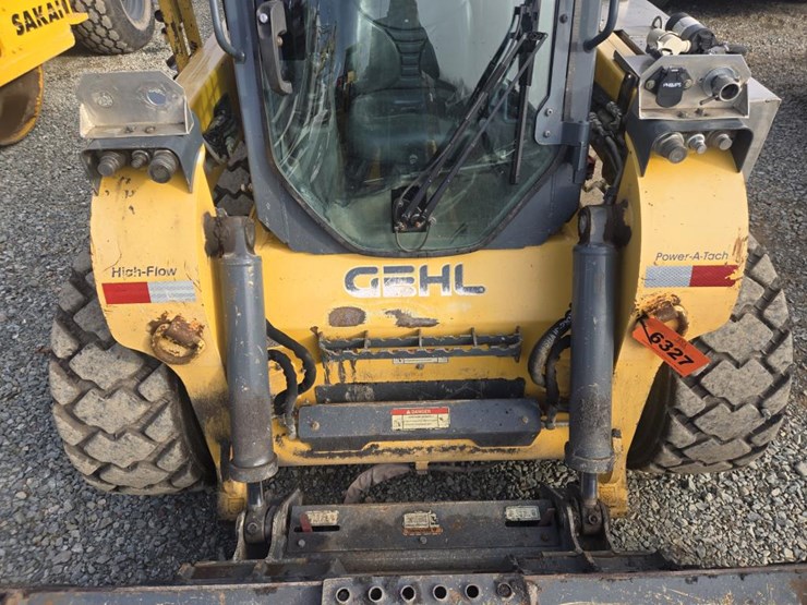 2019-gehl-v420-image-19