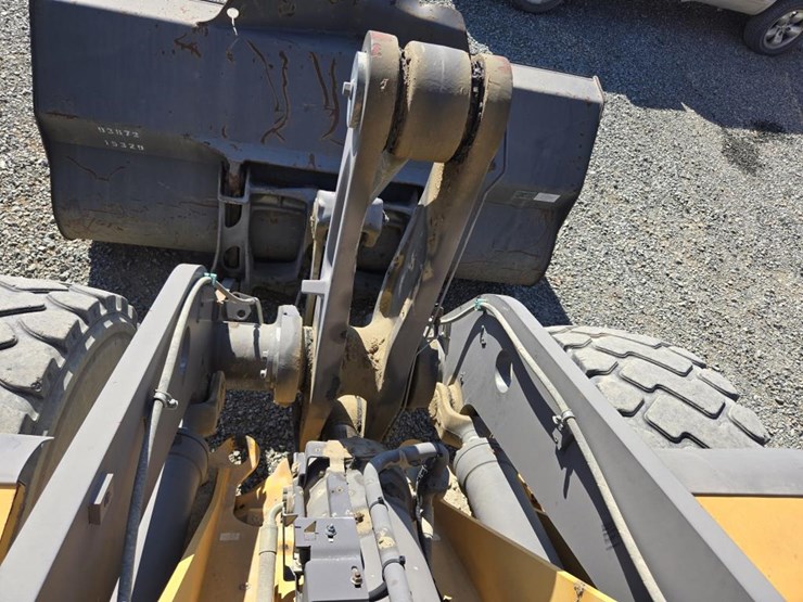 volvo-l120f-image-24