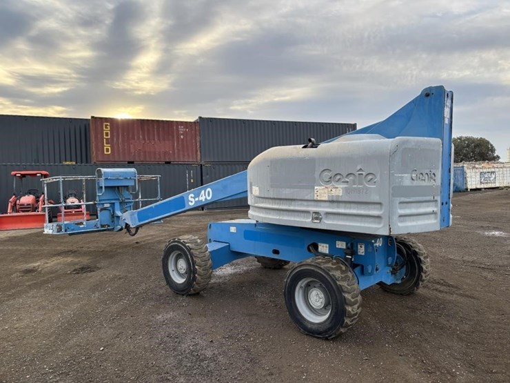 2013-genie-s40-image-4