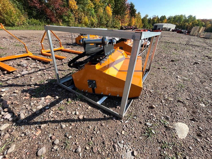 #8346-•-wolverine-48"-flail-mower,-mini-excavator-image-3