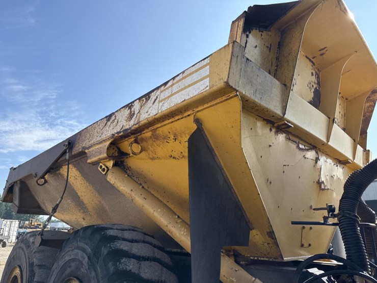 komatsu-hm400-2-image-46