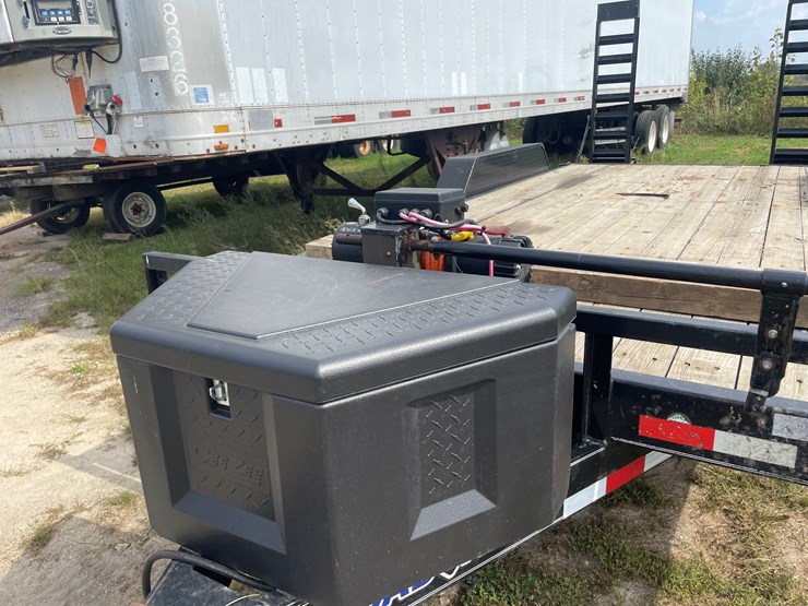 #1024-•-2021-load-trail-18'-trailer-(has-wi-title)-image-16