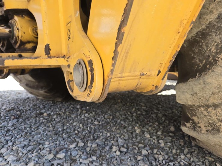2015-deere-310sl-hl-image-40