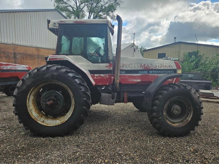 #2003-•-case-international-7110-magnum-tractor-image-6