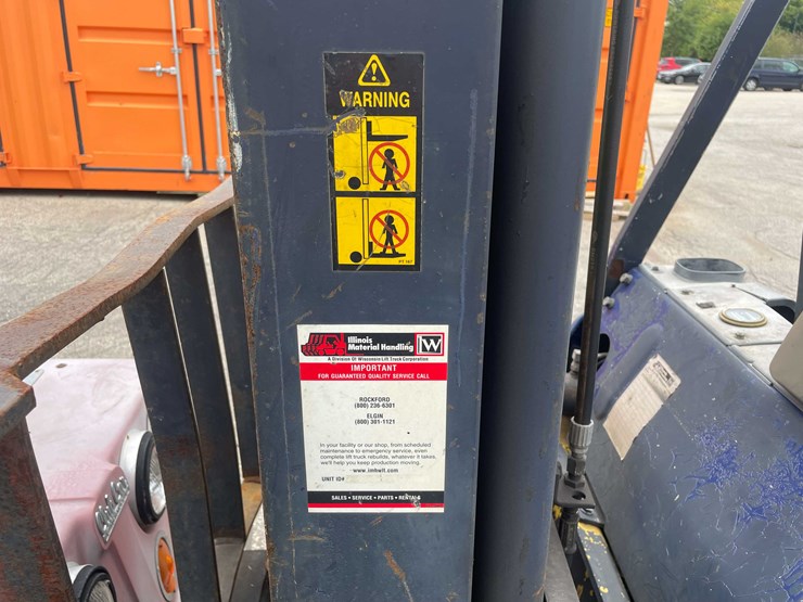#1982-•-komatsu-forklift-(o4)-image-26