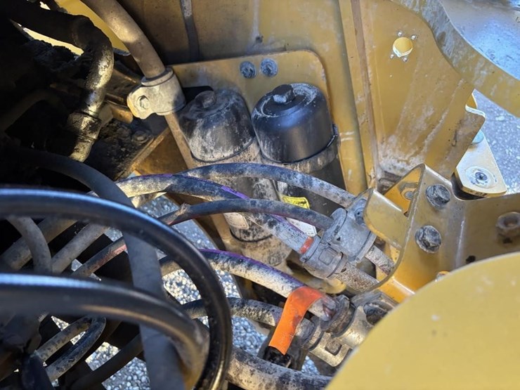 2017-caterpillar-950m-image-30
