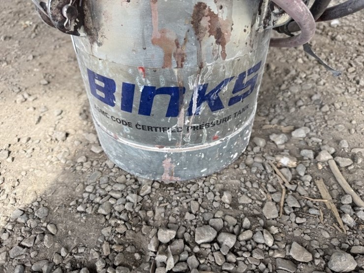 binks-paint-sprayer-image-6