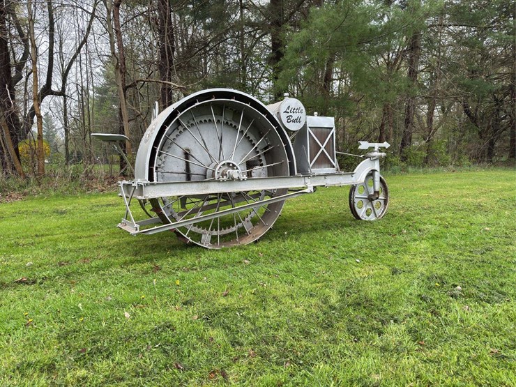 little-bull-tractor-image-2
