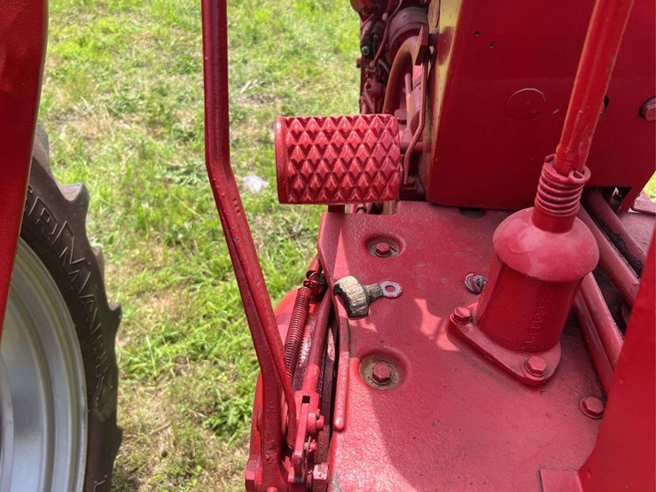 farmall-560-image-56