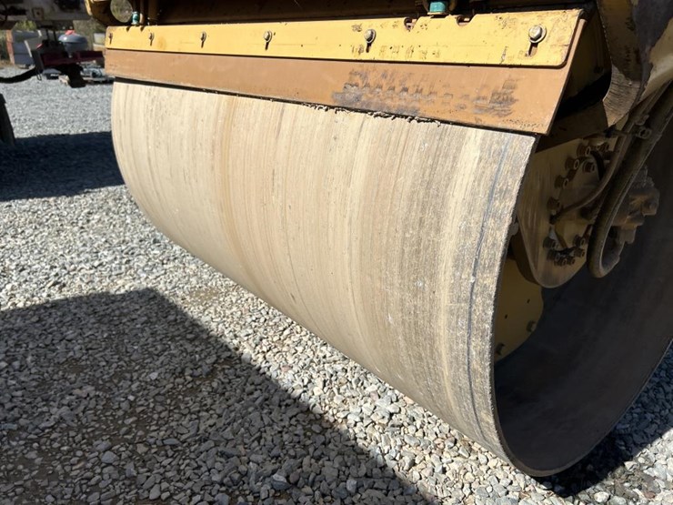 caterpillar-cb54-image-68
