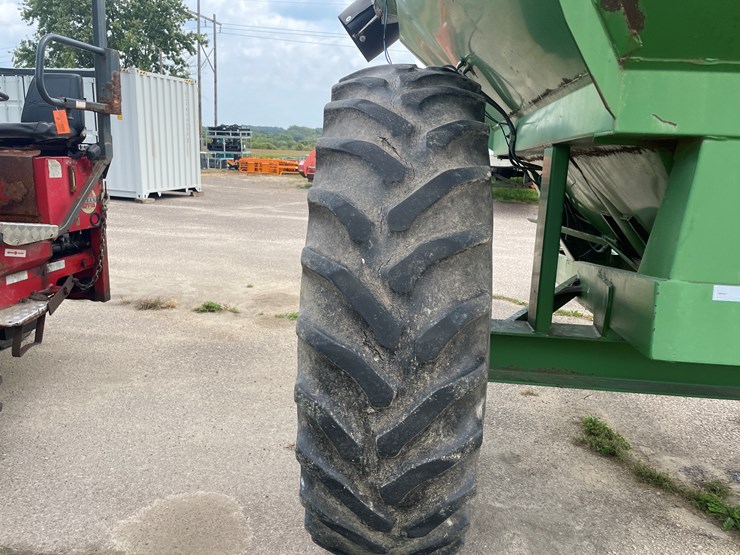 #1012-•-brett-420-grain-cart-image-7
