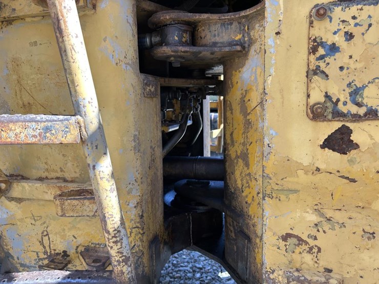 caterpillar-930-image-26