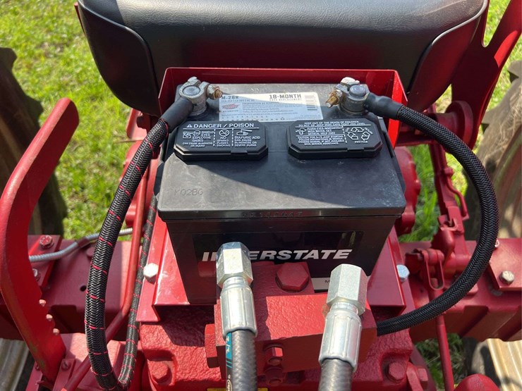 farmall-340-image-60