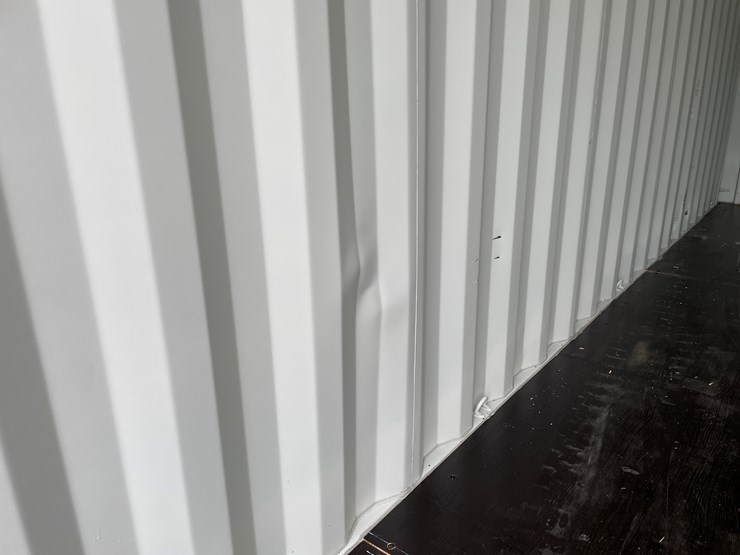#8110-•-20'-standard-height-shipping-container-image-9