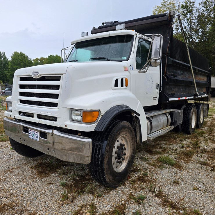 1999 STERLING L9511