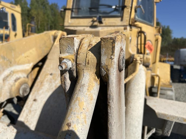 1980-caterpillar-930-image-15