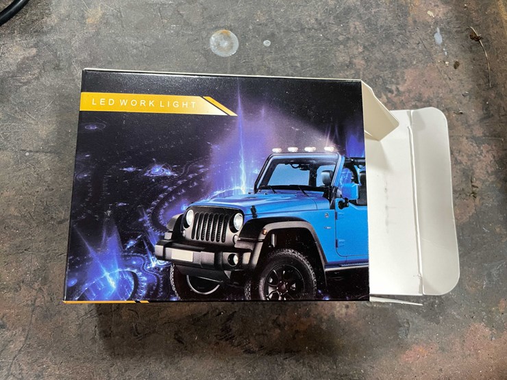 #5547-•-(2)-led-work-lights,-3.5"-square,-12/24vdc-(pr10)-image-2