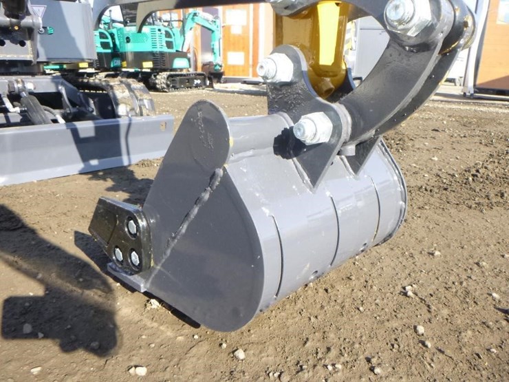 2025-agt-mx12rx-hydraulic-excavator-image-10