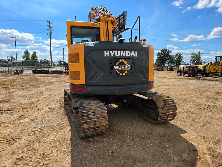 2019-hyundai-hx130-lcr-image-15