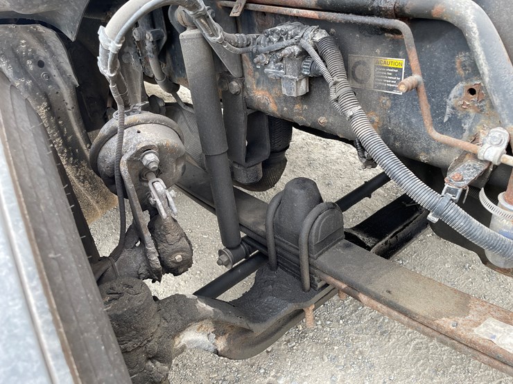 2013-kenworth-t700-image-43