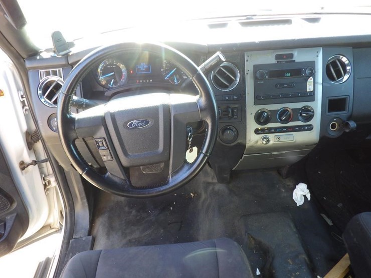 2015-ford-expedition-image-8