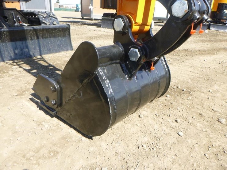 2025-vicsec-vc13-hydraulic-excavator-image-10