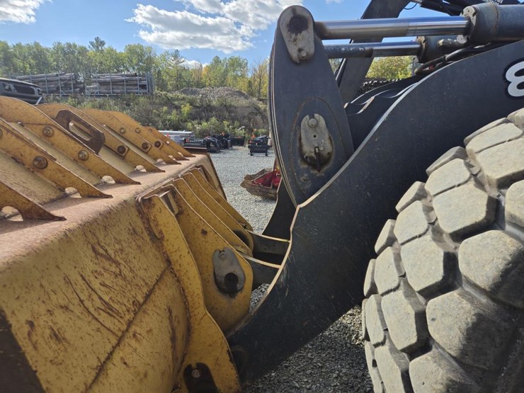2007-deere-844j-image-21