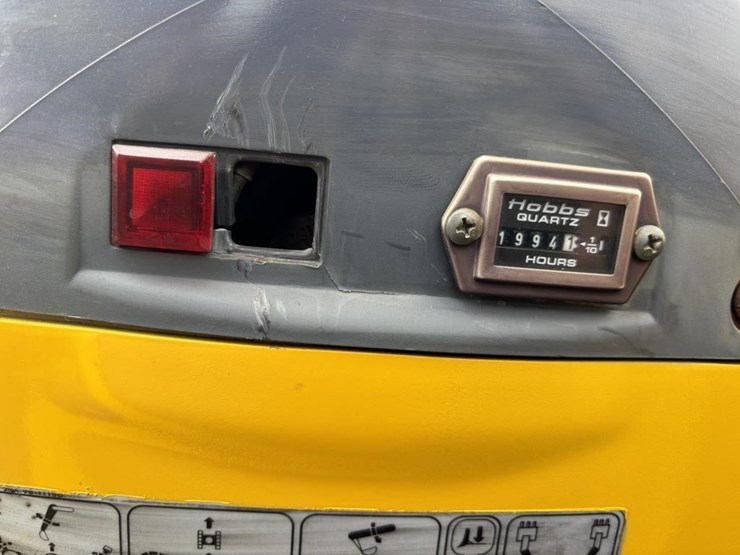 komatsu-pco8uu-1f-hydraulic-excavator-image-30