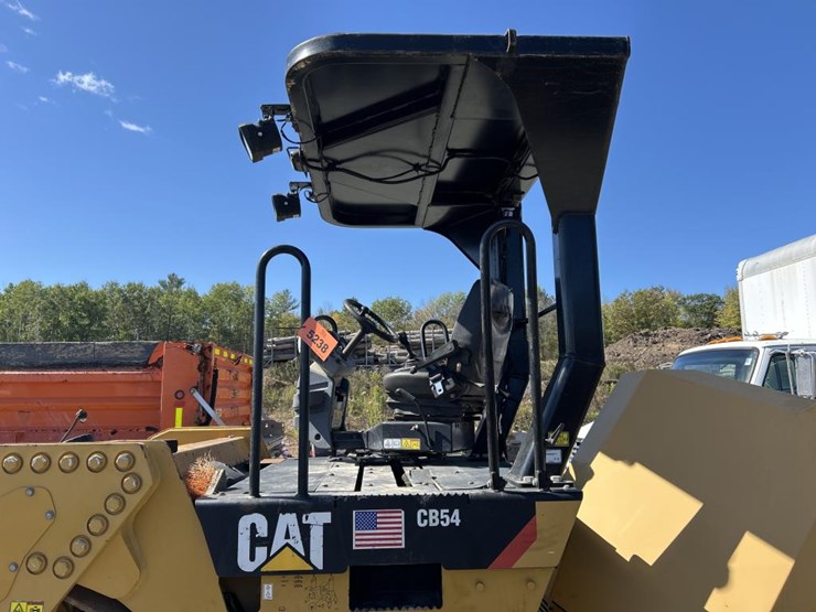 caterpillar-cb54-image-55