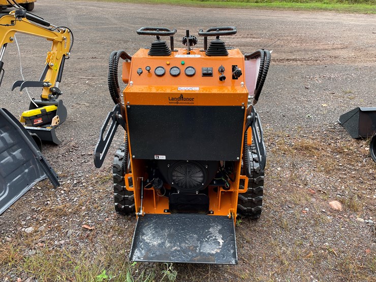 #8160-•-unused-2025-mini-skid-steer-loader-image-5