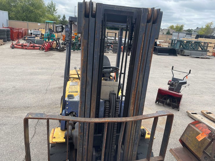 #1982-•-komatsu-forklift-(o4)-image-5