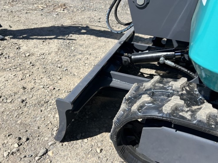 2025-cfg-qk16r-mini-hydraulic-excavator-image-15