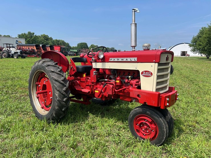 farmall-340-image-98