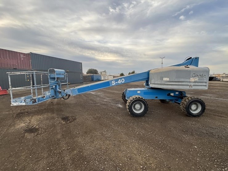 2013-genie-s40-image-5