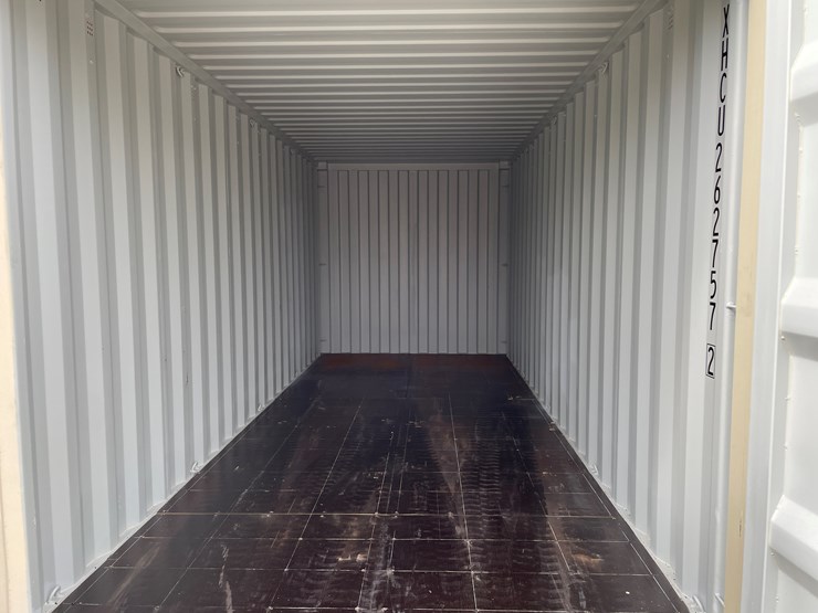 #8111-•-20'-standard-height-shipping-container-image-10