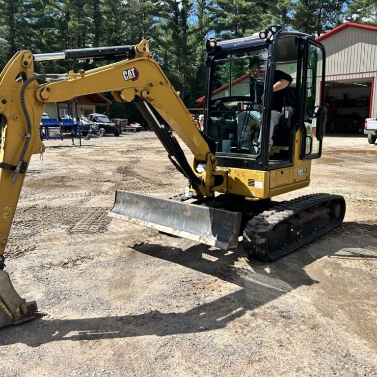 #1034 • 2023 Caterpillar 302.7 CR Mini Excavator