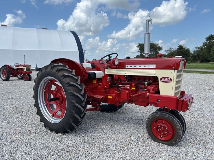farmall-340-image-7