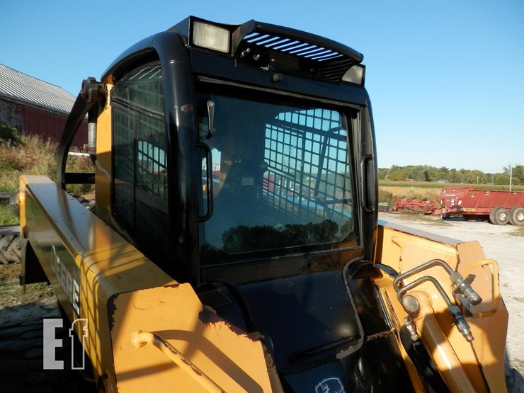 2008-deere-325-image-15