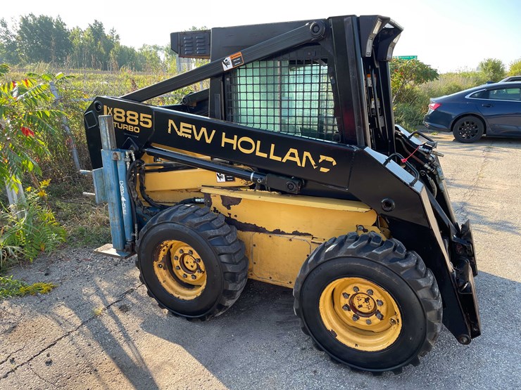 1980-new-holland-lx885-image-4