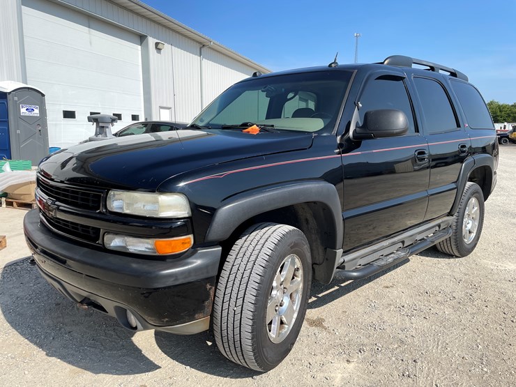 #1020-•-2005-chevy-tahoe-4x4-suv-(has-wi-title)-image-1