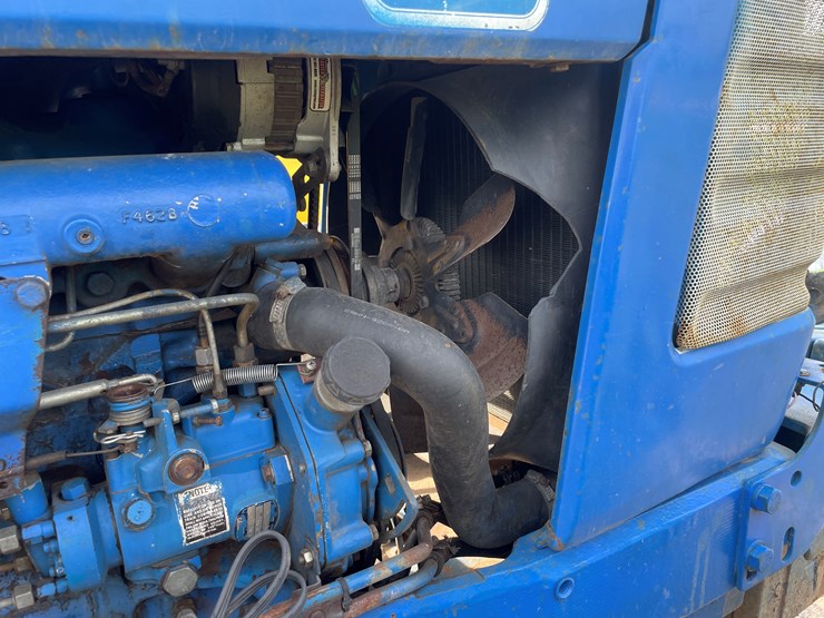 ford-7710-image-21