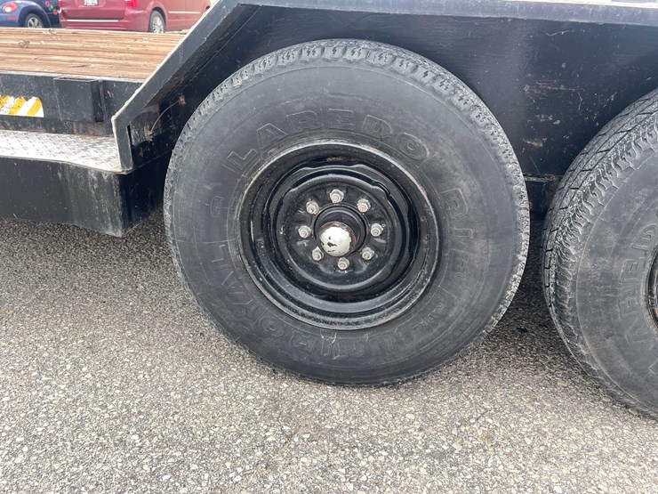 #1977-•-20'-tandem-axle-trailer-(has-wi-title)-image-22