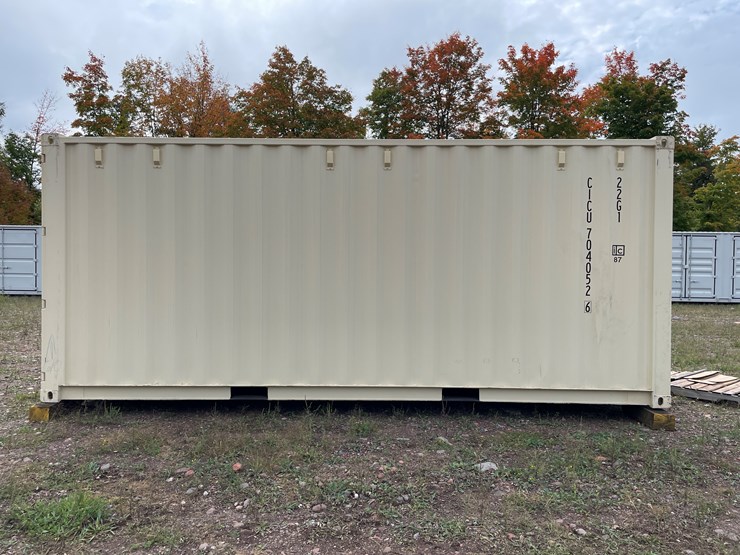 #8110-•-20'-standard-height-shipping-container-image-4