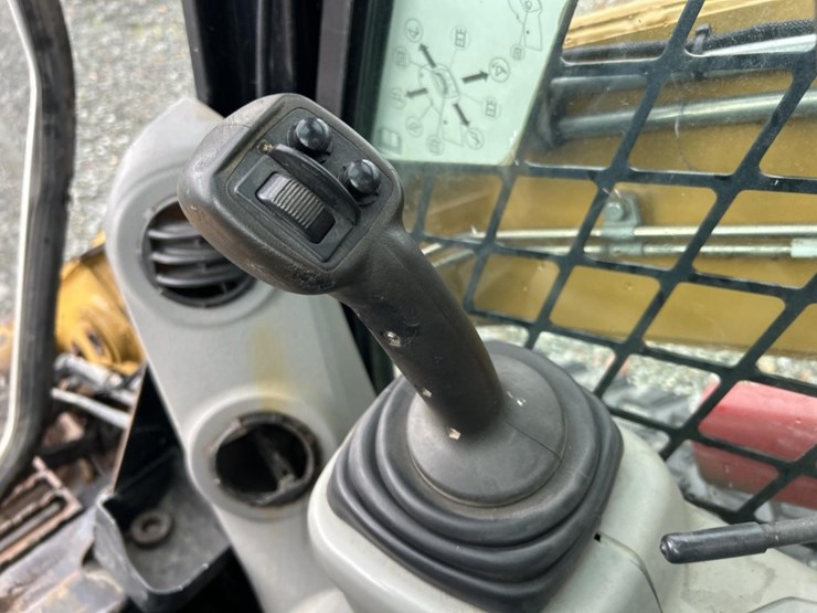 2009-caterpillar-289c-image-31