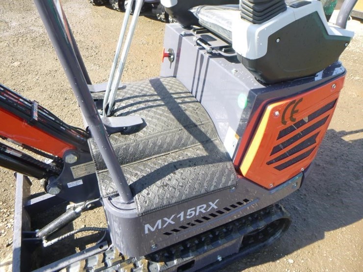 2025-agt-mx15rx-hydraulic-excavator-image-20