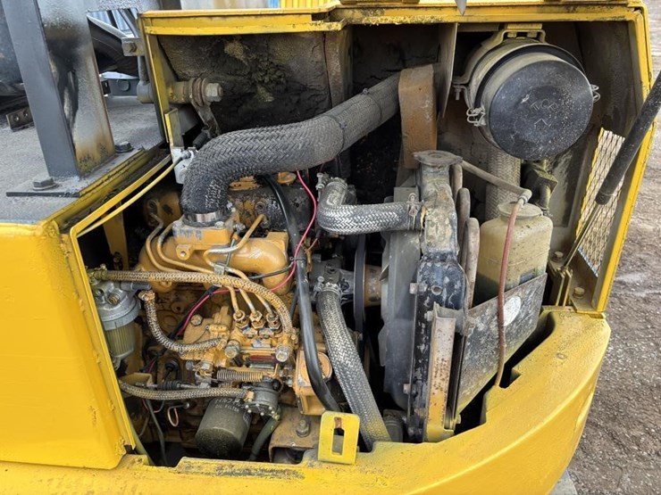 komatsu-pc28uu-image-34