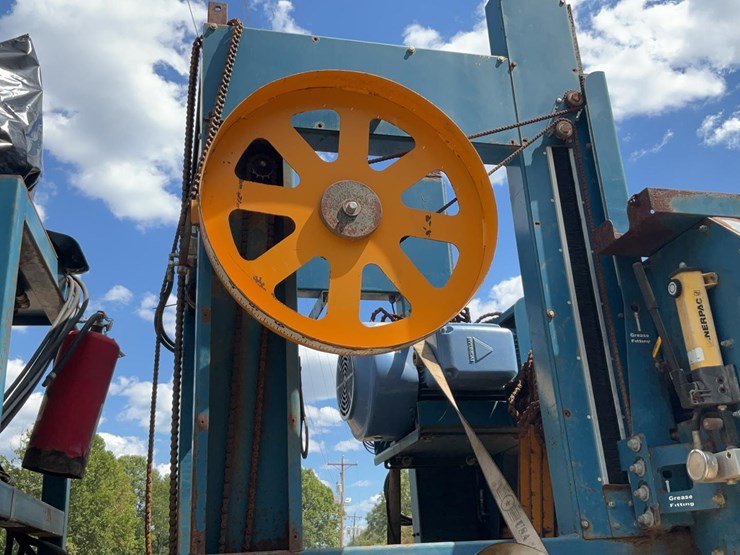 #161-•-2017-baker-3560e-band-sawmill-image-59