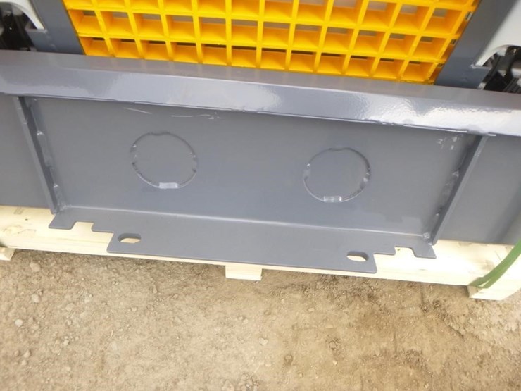 battler-st28h-6-skid-steer-track-loader-image-9