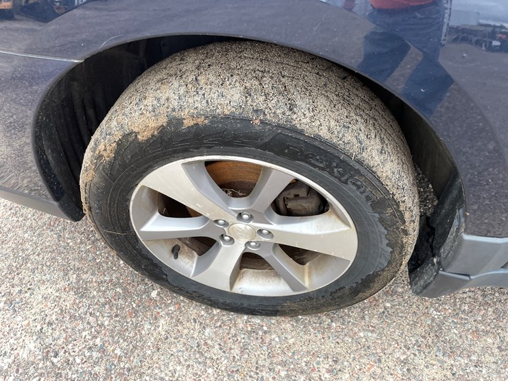 #1037-•-2014-subaru-outback-(wi-title-in-delay)-image-13